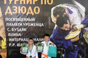 Вагапов Данияр и Насыров Исмаил стали призерами Республиканского турнира по дзюдо в с. Буздяк